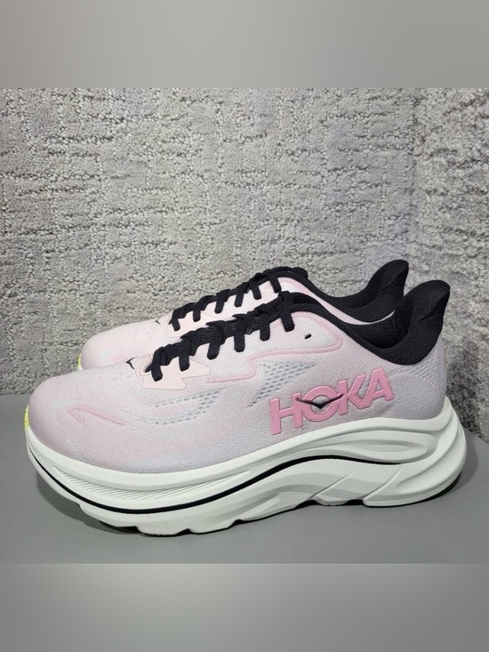 Hoka Shoes - Hoka CLIFTON 10 Women's Pink & Black Athletic Running Shoes